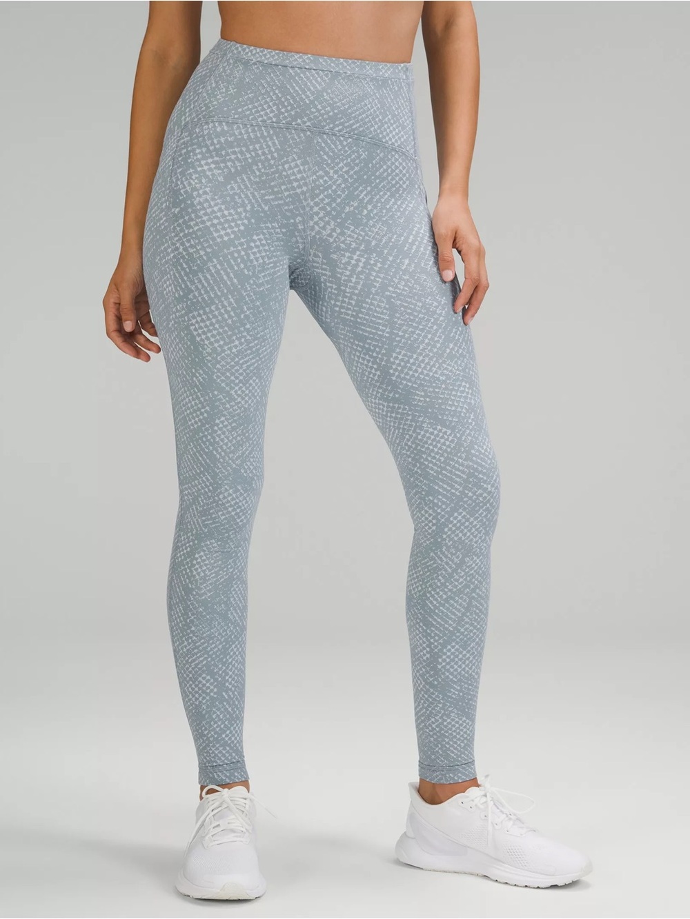 Lululemon Swift Speed Legging 28inch in size 4